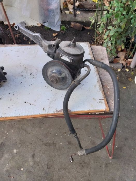 Части за Мерцедес 123 Д