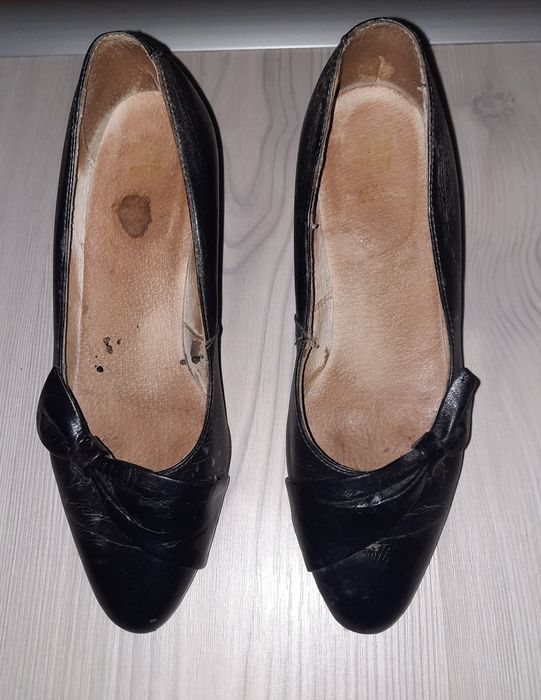 Продавам дамски обувки