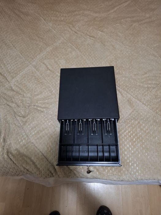 Продавам каса -чекмедже за магазин