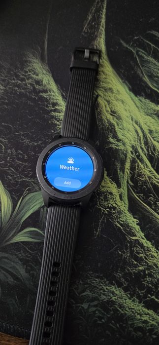 *ОТЛИЧЕН* Смарт Часовник Samsung Galaxy Watch (DC38, SM-R810), зарядно