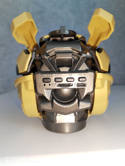 Портативная колонка