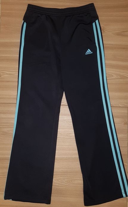 Pantaloni trening Adidas , originali 10 - 12 ani