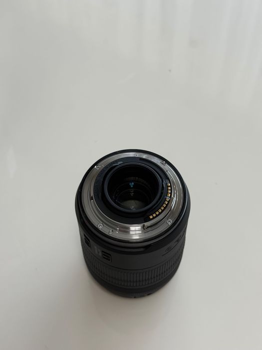 Обектив Canon RF 28-70mm f/2.8 IS STM в гаранция