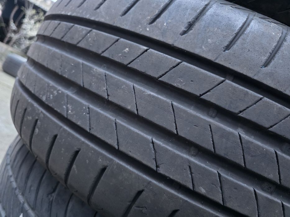 2бр Летни гуми 225 50 18 - Bridgestone