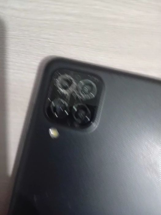 Продам Vivo и самсунг