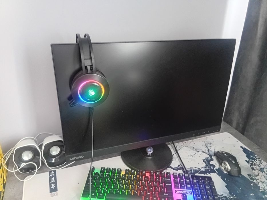 Монитор для компьютера