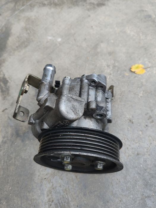 Pompa servo directie Citroen C5 2.7hdi 250lei