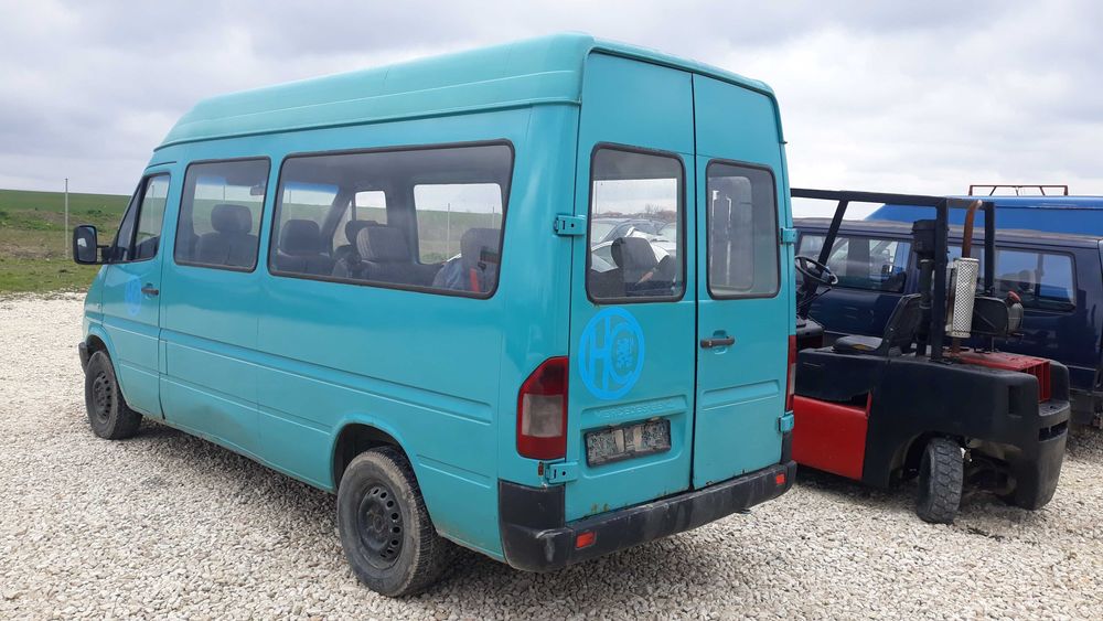 Мерцедес Спринтер 208 Mercedes Sprinter 208 2.3 D НА ЧАСТИ