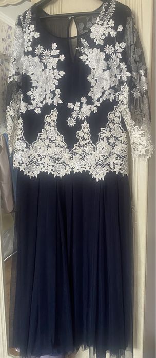 Вечернее  нарядное платье