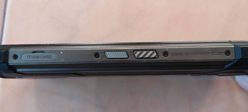 Телефон Doogee S88 Plus