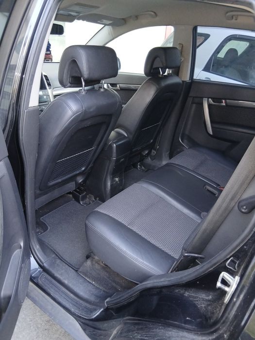 Chevrolet Captiva 2010 – SUV Robust, Spațios și Gata de Drum!