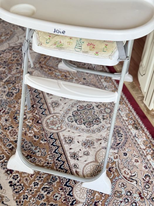 Стульчик для кормлени Joie