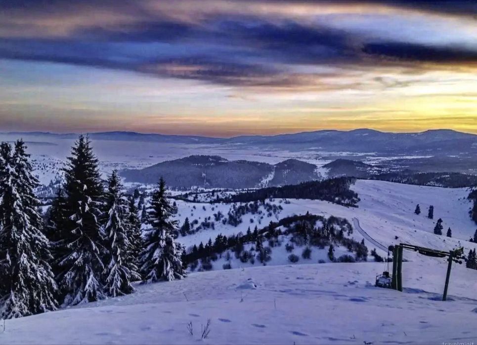 REVELION  Cabană de închiriat la munte