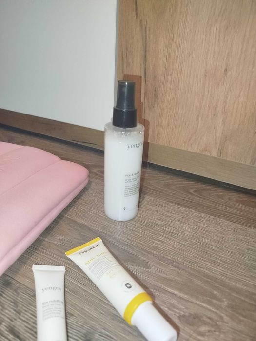 Yenges козметика и несесер