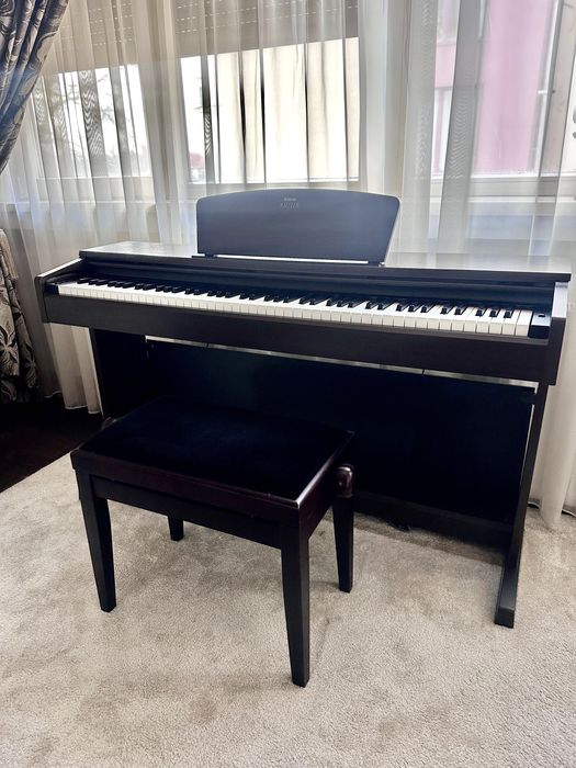 Pian Yamaha YDP-140 Arius – 88 clape GH, 3 pedale, stare excelentă