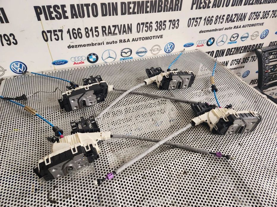 Broasca Blocator Incuietoare Fata Spate Mercedes Cla W117 Volan Stanga Dezmembrez Mercedes Cla Moto