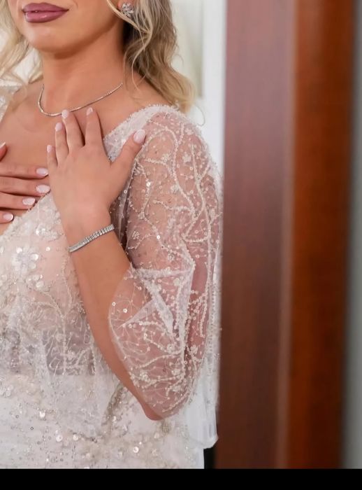 Rochie mireasa model deosebit