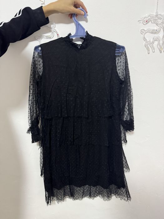 Вечерное черное платье