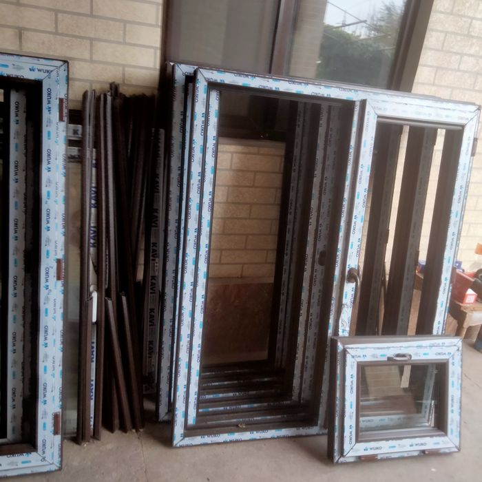 Маскитный сетка. Плиссе сетка. Пластик окна двери