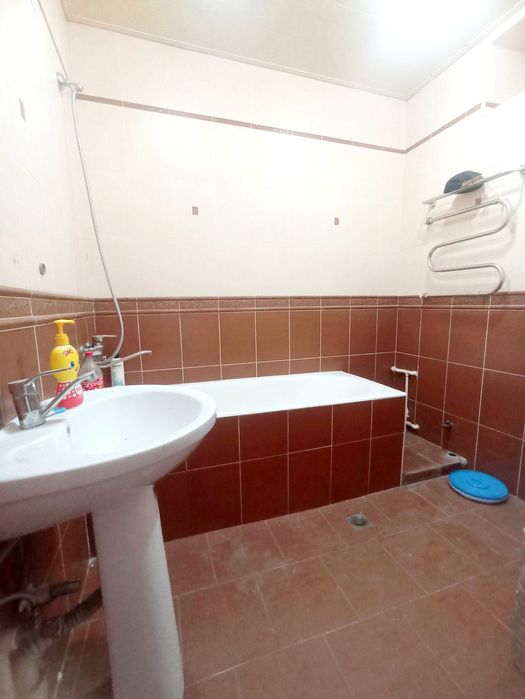 Набережная Анхора! Продам квартиру 4/4/5/ 100 метров, высокопотолочка