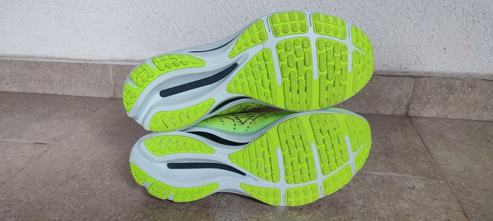 Pantofi/Adidași de alergare Mizuno Wave Rider 25 - Lămâie verde