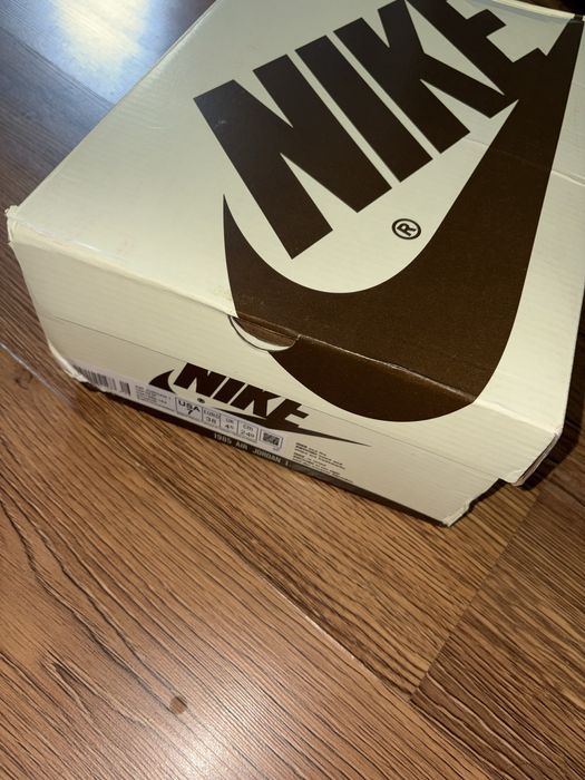 Nike Jordan X Travis Scott