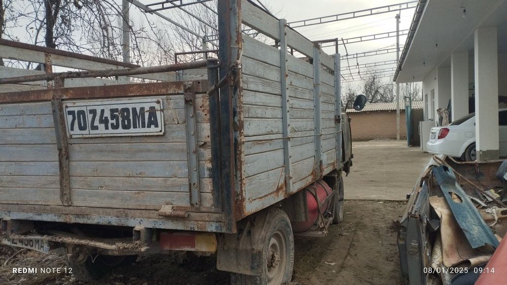 Burtavoy uaz 1980 yil metani bor