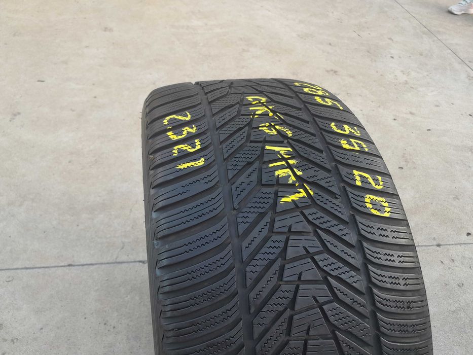 O anvelopa de iarna 285 35 20 hankook Icept evo3  cu 6 mm 2021