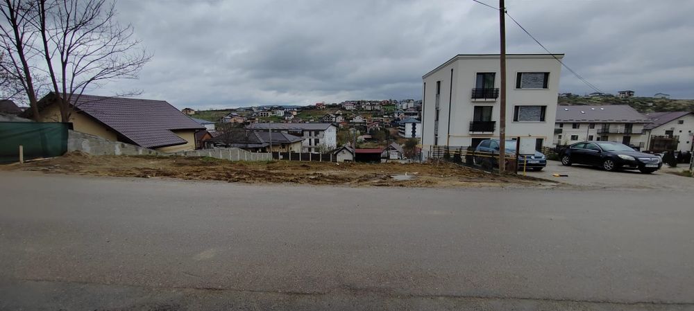 Teren intravilan Hlincea Mănăstirea Cetățuia 790mp | 2 deschideri