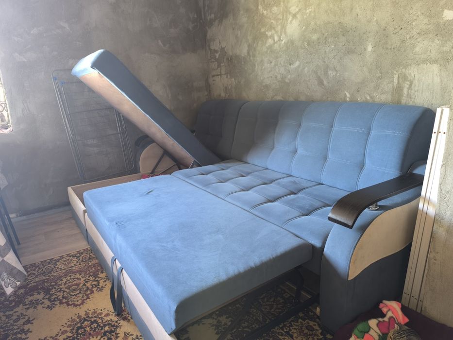 Продам диван в хорошем состоянии