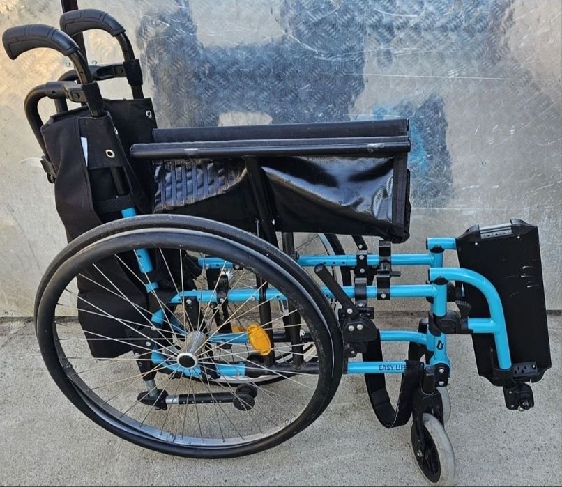 Fotoliu rulant/Scaun cu rotile sezut 45 cm, pliabil