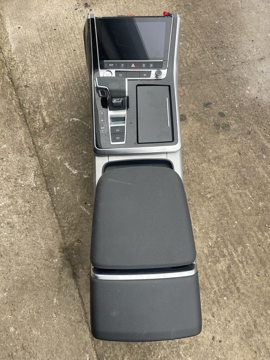 Display navigatie audi Q7 A8 Q8 SQ7 SQ8 RSQ8