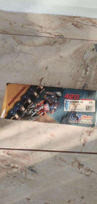 Vând piese moto-cross