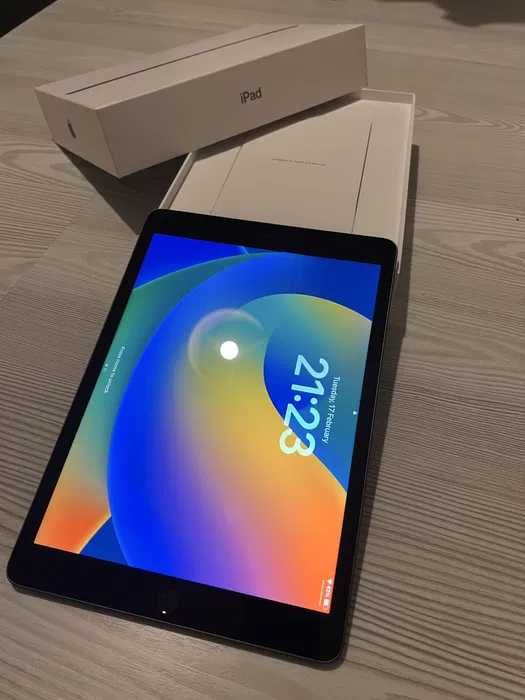 Vand iPad 9th Gen, Wi-FI+Celluar , Grey, 64Gb