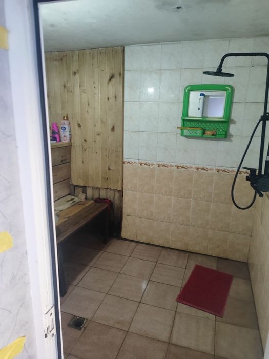 Комнта а аренду для двух трёх человек