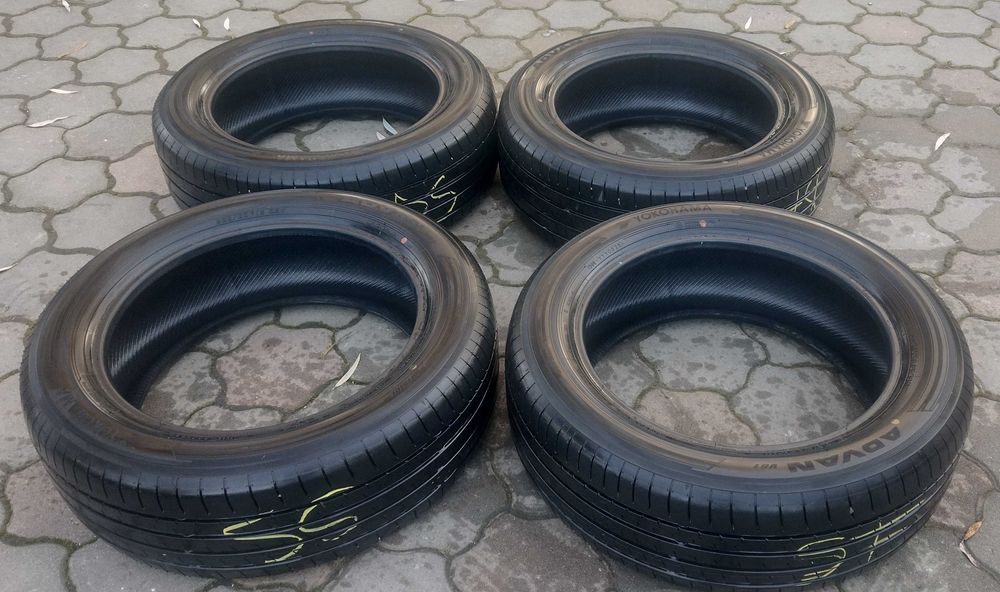 4 anvelope vara Yokohama Advan V61 225 55 R18 98H profil 6.8 mm DOT 25