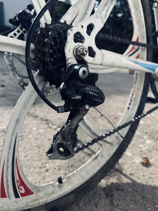 Велосипед сатылады