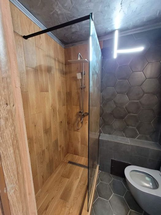 Amenajări interioare exterioare gresie faianță decorative interioare .