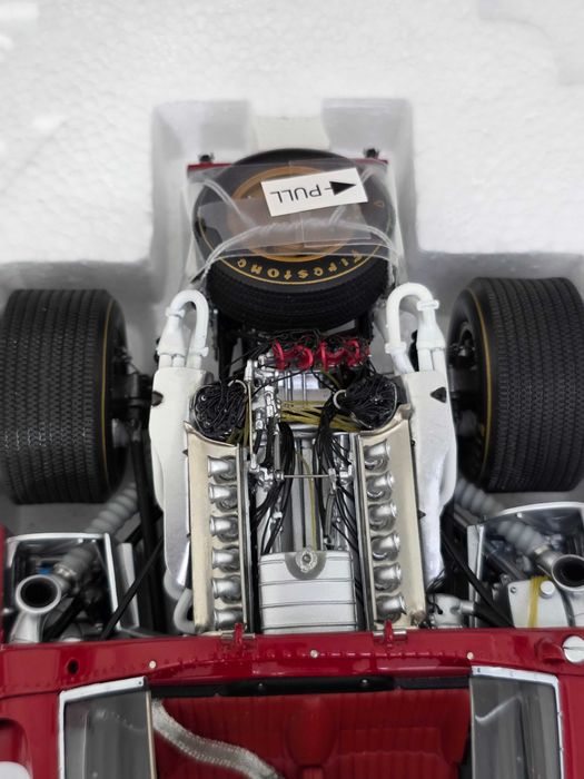 Macheta Auto 1/18 GMP Ferrari 330 P4