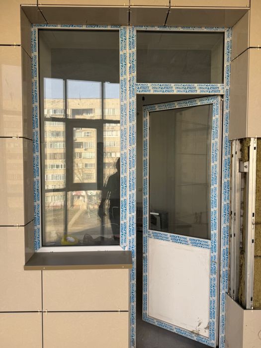 продам окно с дверью