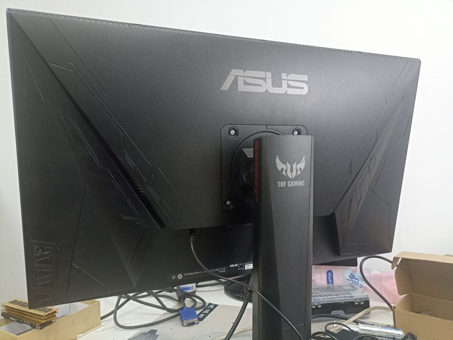 ASUS TUF Gaming — 27″ IPS, 165 Гц