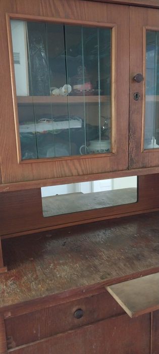 Антикварный буфет