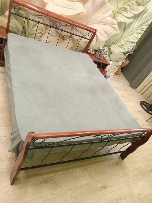 2-х спальная кровать и матрас