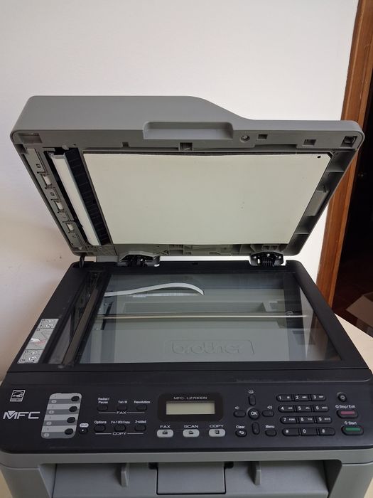 Imprimanta laser Brother l2700