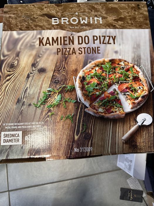 Камък, Плоча за печене на пица с аксесоари