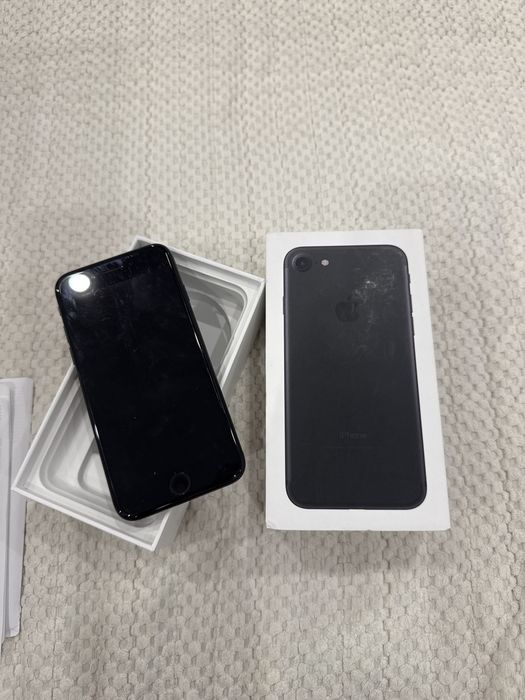 Айфон 7 черного цвета