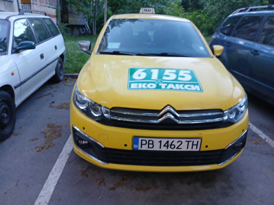 Отдавам под наем напълно оборудван автомобил за такси