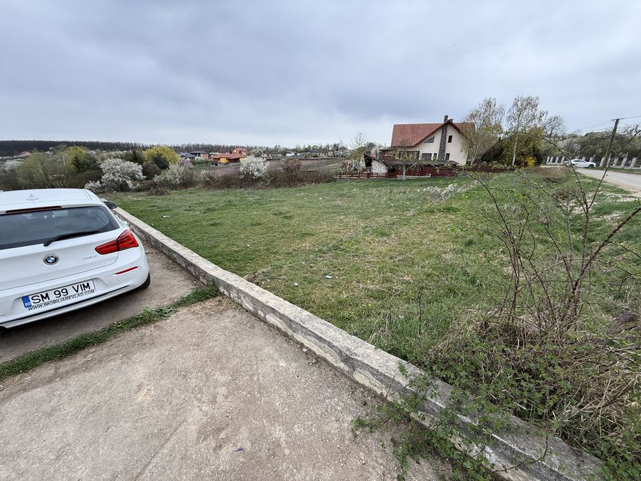 Ofer spre vanzare fundatie pentru Casa + Teren 58 Arii in Viile SM