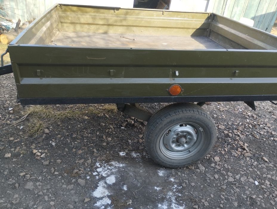 На продаже прицеп