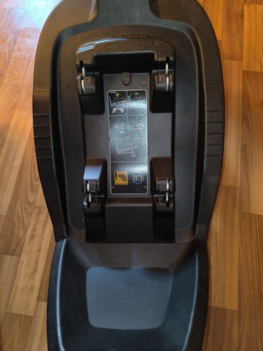 Столче maxi cosi+ isofix family